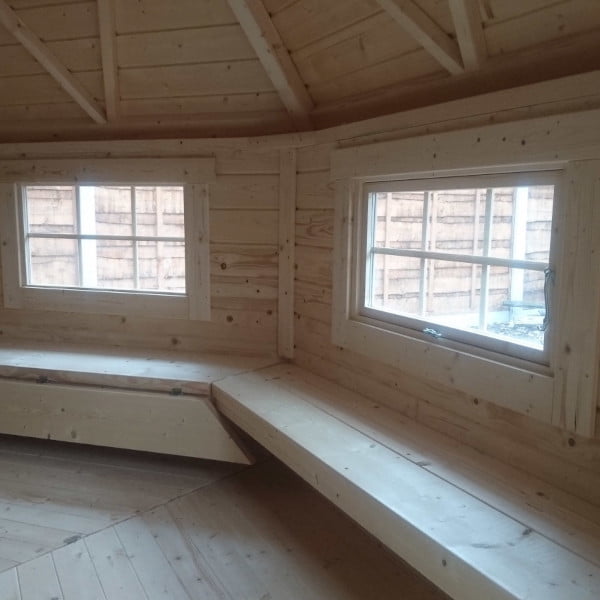 inside 14.9 m sq bbq hut longsight
