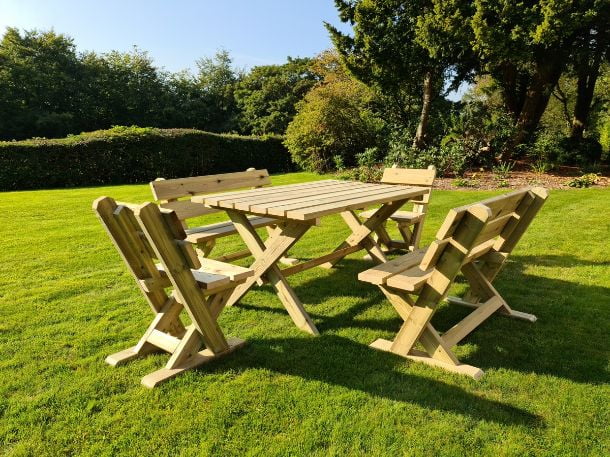 ASHCOMBE TABLE SET