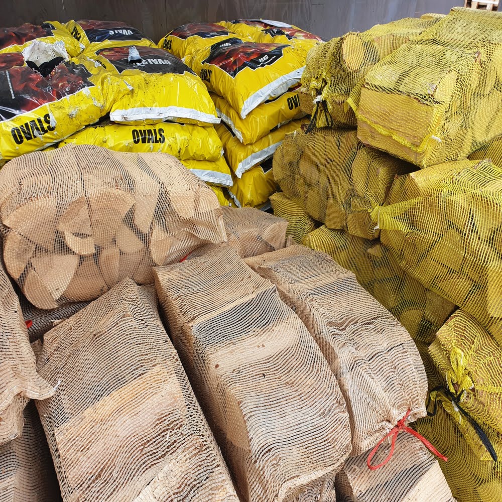 kiln dried logs uk bags of firewood logs and coal