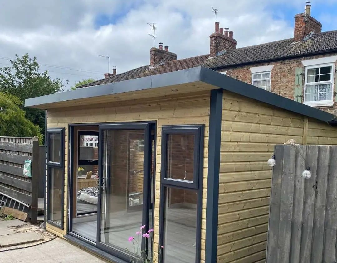 Cambridge Garden Room